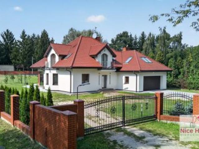 Łomianki Dolne, ul. Azalii, 195 m² Dom