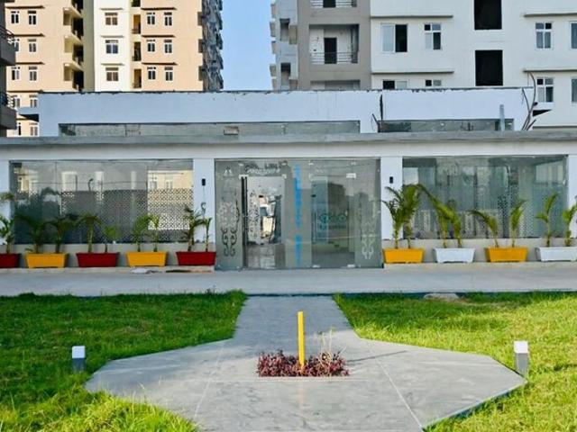 Omkar Daffodils 2 Bedroom 1120 Sq. Ft. Apartment in Vrindavan Yojna Lucknow Listing ID: #10395