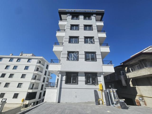 Omü Mesleki Teknik Lise Yanında Fırsat 1+1 Daire Araç Takaslı