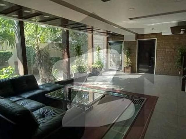 On Wide Road 500 Sq Yards Near Naheed Super Market G+1, 500 Sq Yards Bungalows