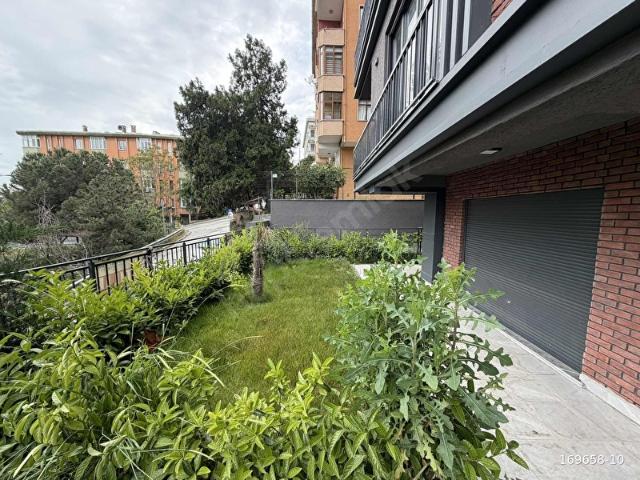 ÖN CEPHE DE ŞAHANE TERASI VE BAHÇESİ OLAN BUTİK DAİRE