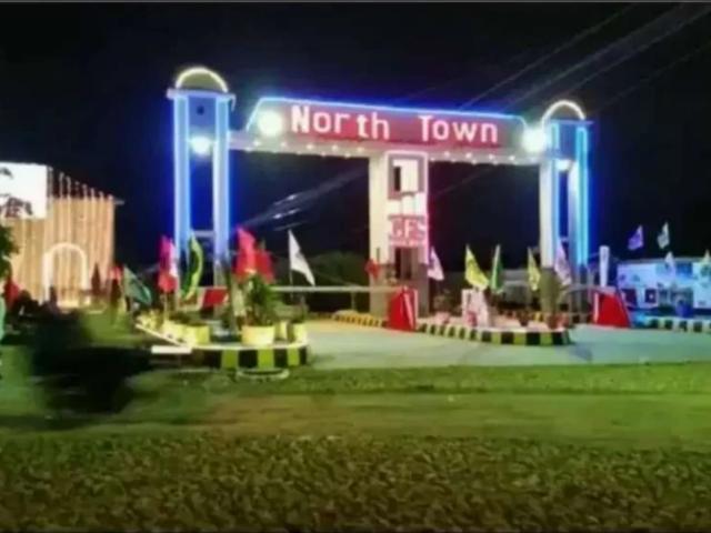 On Easy Instalment Plots Available NORTH TOWN PRESIDENCY PHASE I & II Karachi Surjani Town ID 29241