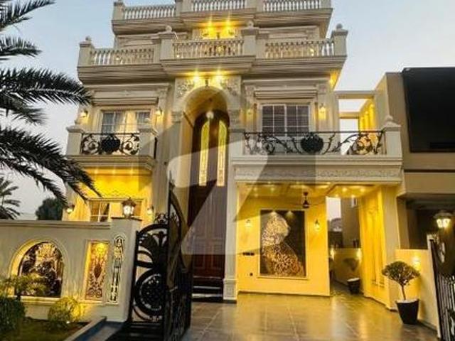 On Excellent Location 10 Marla House In Citi Housing Society For sale At Good Location Citi Housing Society