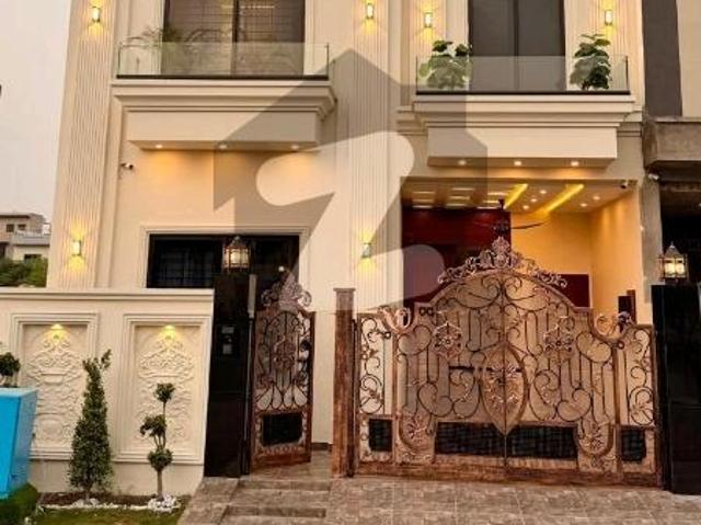 On Excellent Location 5 Marla House In Only Citi Housing Society