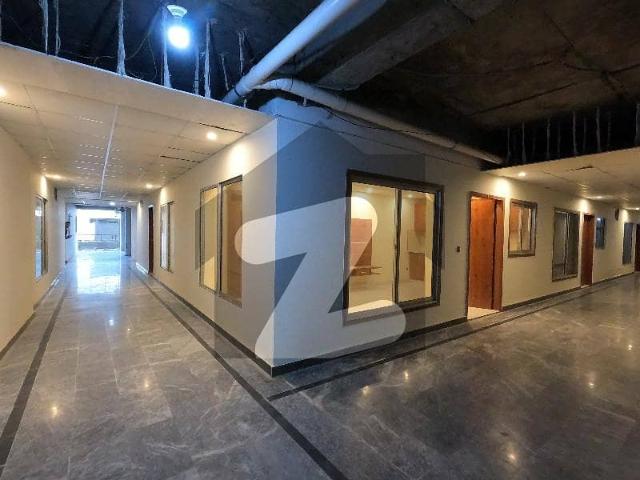 On Excellent Location Flat Sized 545 Square Feet In Rafay Mall