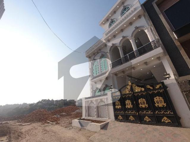 On Excellent Location House For Grabs In 6 Marla Rawalpindi Gulshan Abad Sector 3