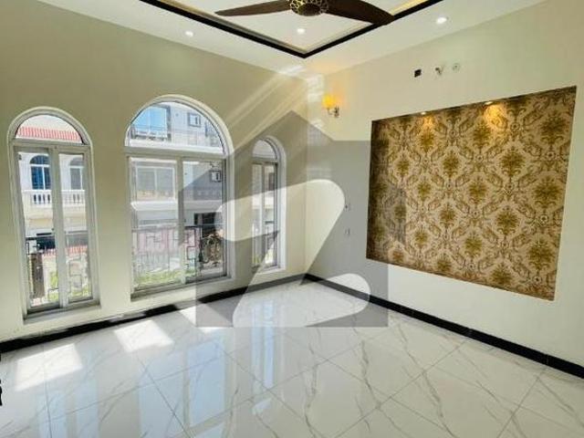 On Excellent Location House For Sale In Izmir Town