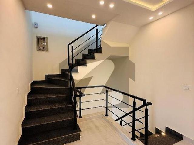 On Excellent Location House Of 5 Marla Available For Sale In Park View City Platinum Block