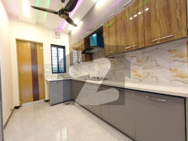 On Excellent Location In Bahria Town Phase 8 Block M 5 Marla House For sale Bahria Town Phase 8 Block M
