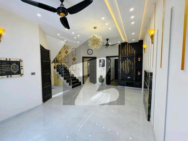 On Excellent Location sale The Ideally Located House For An Incredible Price Of Pkr Rs. 21000 Royal Palm City
