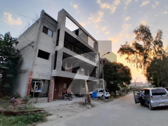 Flat For Rent On Excellent Location Palm Villas
