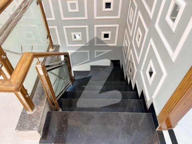 On Excellent Location Park View City Diamond Block House Sized 5 Marla For sale Park View City Diamond Block