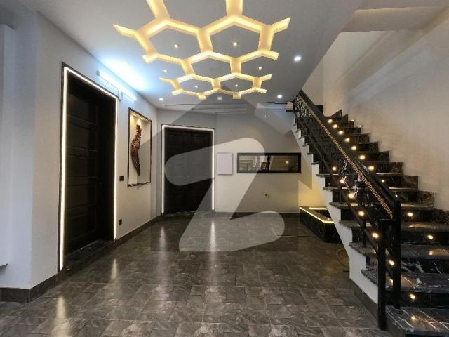 On Excellent Location Peshawar Road