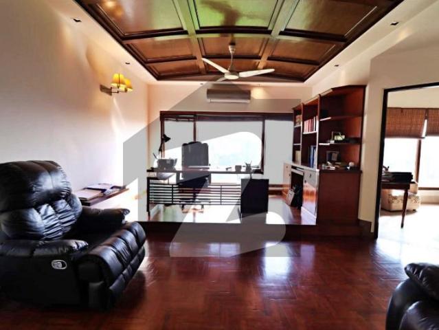 ON MAIN 150 FEET ROAD 4 KANAL 2 KANAL BUNGALOW+2 KANAL LAWN elegant and fully maintained super hot located bungalow is available in the best block of dha phase 6 lahore dha phase 6