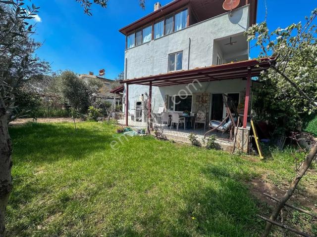Onmax Burhaniye İskele Satılık Denize 100 Mt Müstakil Villa