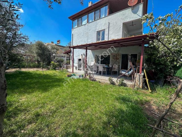 Onmax Burhaniye İskele Satılık Denize 100 Mt Müstakil Villa
