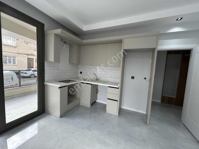 Onmax Kocacami'de Kiralık 2+1 Ebeveyn Banyolu Sıfır Daire