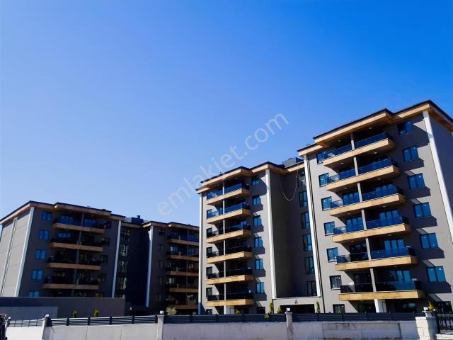 Onay Dan Çerkezköy Tepe De Cadde Üzeri Premium 1+1 Daire