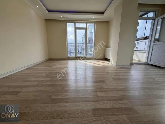 Onay 'dan Çerkezköy İstasyon Tepe Bölgesi Cadde Cephe 2+1 Daire