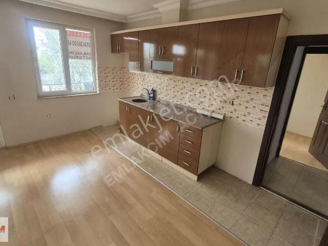 Onay Hamamı Arkası 2+1 Kiralık Giriş Kat