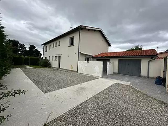 Ondes 31330 Achat / Vente maison 8 pièces t8 terrasse parking