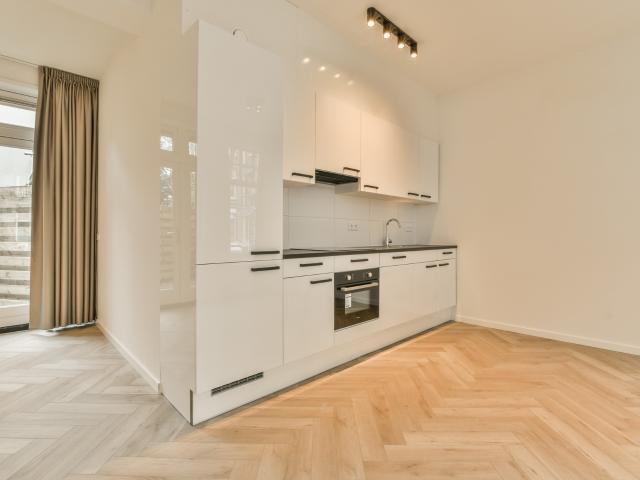 Onder bod: Wilhelminastraat 213hs, 1054 WG Amsterdam | VVA