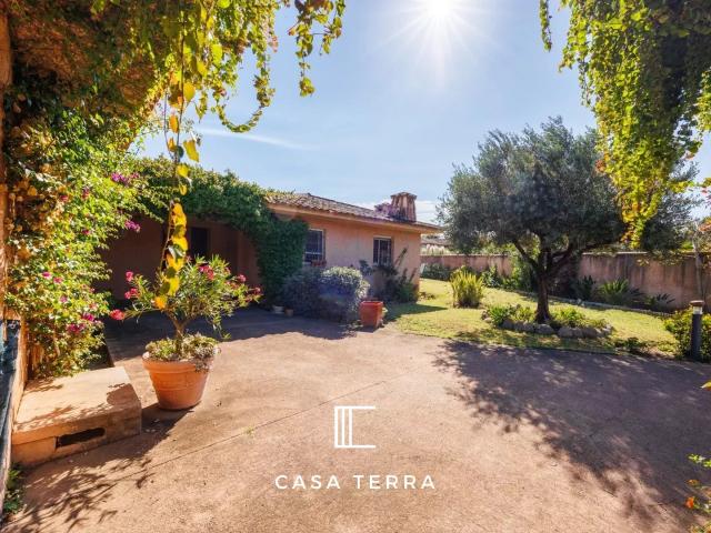 ONDINA Maison à rénover / Marina di Fiori