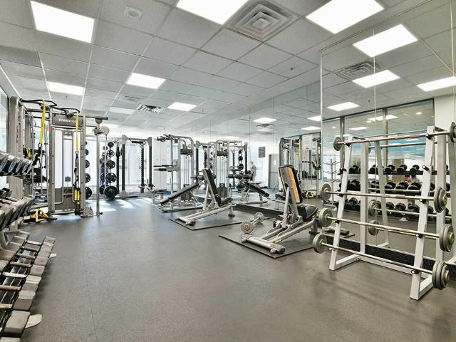 One80five 1 Bedroom Apartment for Rent at 185 Lyon St N, Ottawa, ON K1R 7Y4 Downtown Ottawa