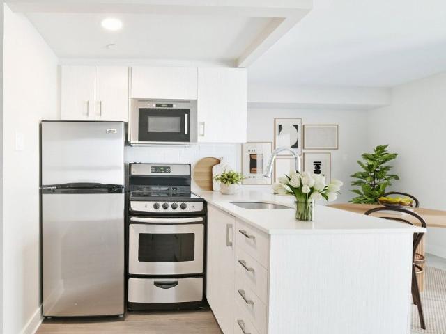 One80five Studio Apartment for Rent at 185 Lyon St N, Ottawa, ON K1R 7Y4 Downtown Ottawa