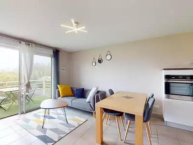 Onet le Château 12850 Location appartement 2 pièces t2 piscine terrasse