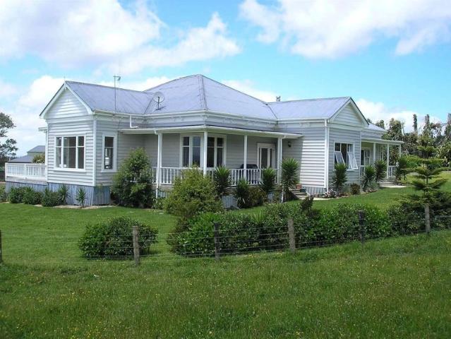 onewhero, 4 bedrooms