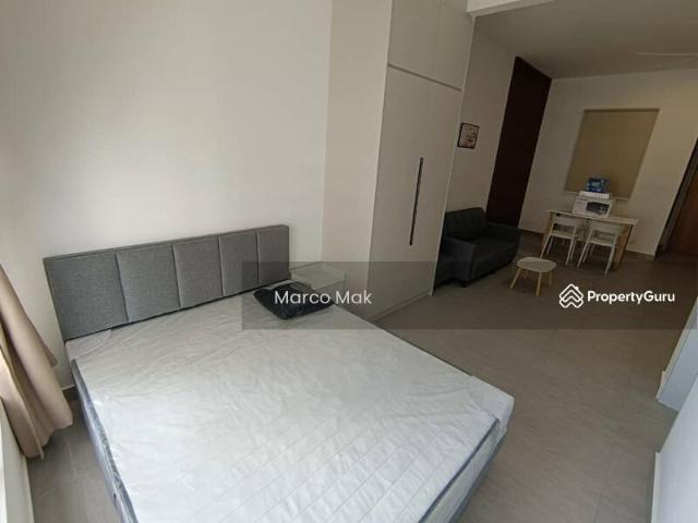 One 1 Puchong Business Park Shop with lift For Rent at 1st Floor *Centroz* Shop/Office For Rent 1st Floor unit With Lift 1496 sq ft Nicholas Lim 014 9134