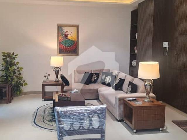 One Constitution Avenue 1 Bedroom Luxury Apartment Newly Furnished Lake View