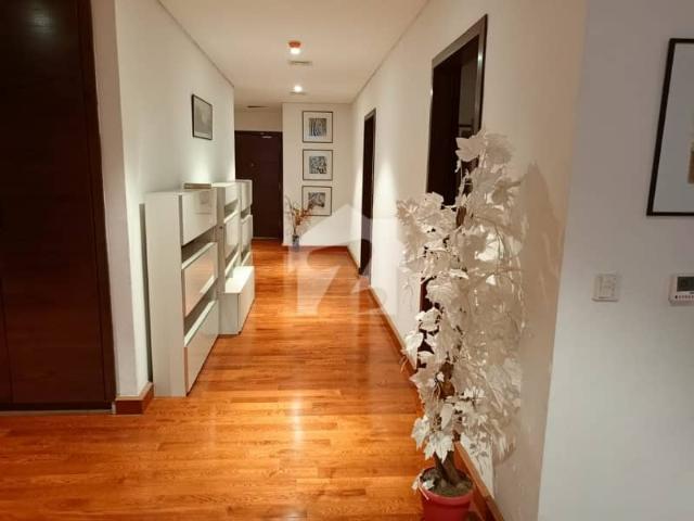 One Constitution Avenue Panoramic Luxury: 2 Bed Study Fully Furnished Apartment