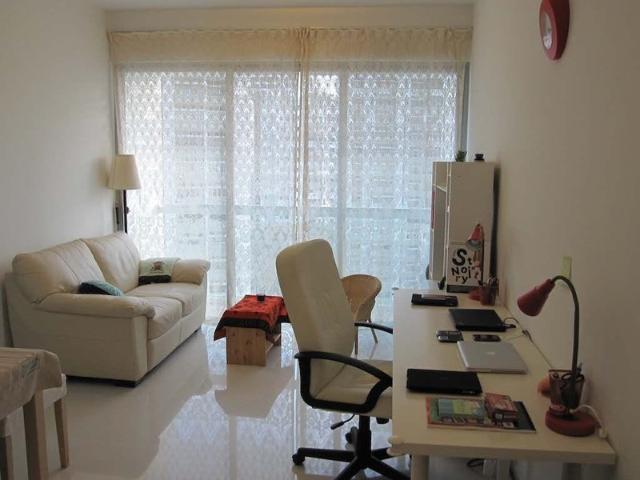 One Amber Condominium For Rent, $3,800, 1 Bed 1 Bath 571 sqft $6.65 psf