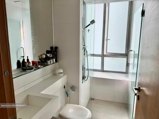 One Amber D15, Condominium