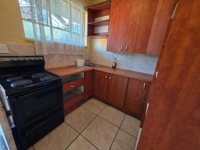 one and half bedroom ground floor un.