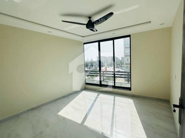 One Bed Non Furnished Apartment Available For Rent In Bahria Town Lahore