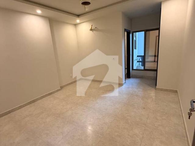 One Bed Apartment available for rent zarkon heights