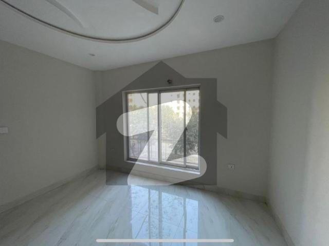 One Bed Apartment For Rent 500 Square Feet Flat For Rent In Beautiful Bahria Town Sector E