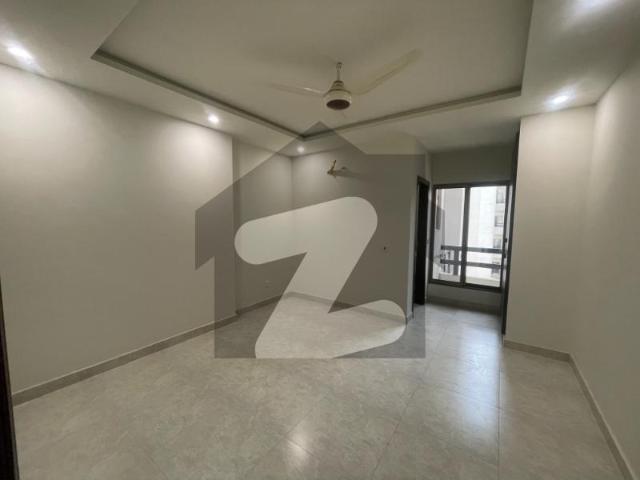 One Bed Apartment For Rent In Zarkon Heights