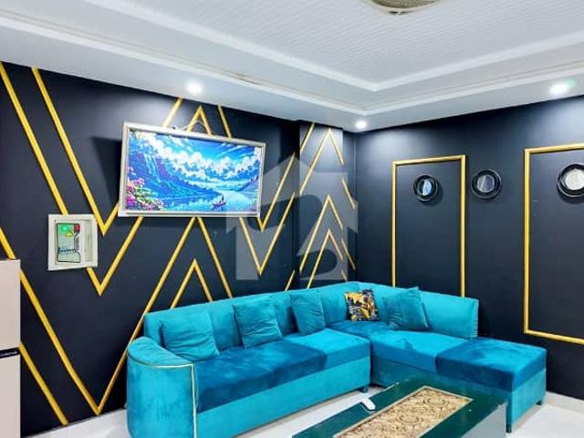 One bed fully furnished luxury apartment for rent in bahria town lahore