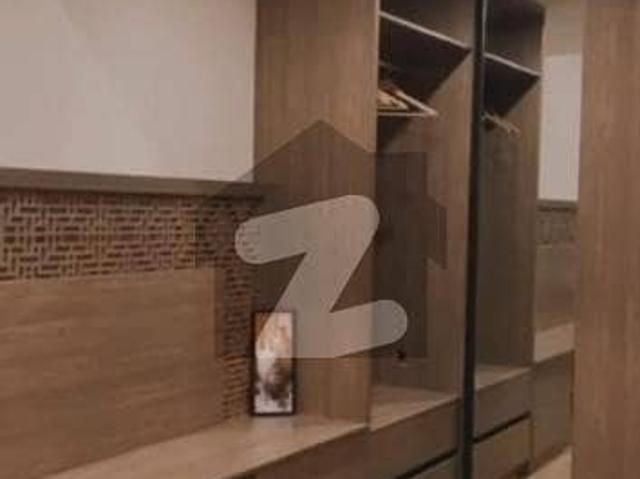 One bed Hotel Suit available at main Road in Imarat Downtown