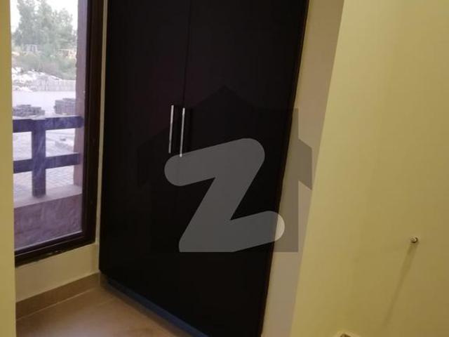 One Bed Luxury Apartment For Rent Zarkon Heights