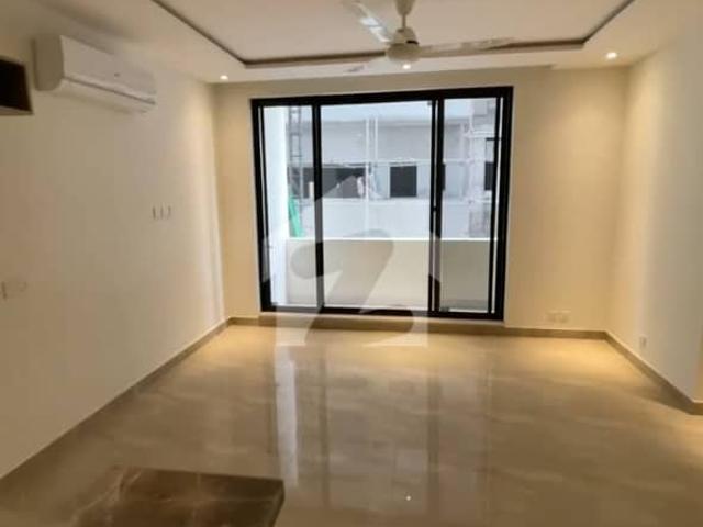 One Bed Living Luxury Semi Furnished Apartment For Rent In Zameen Aurum