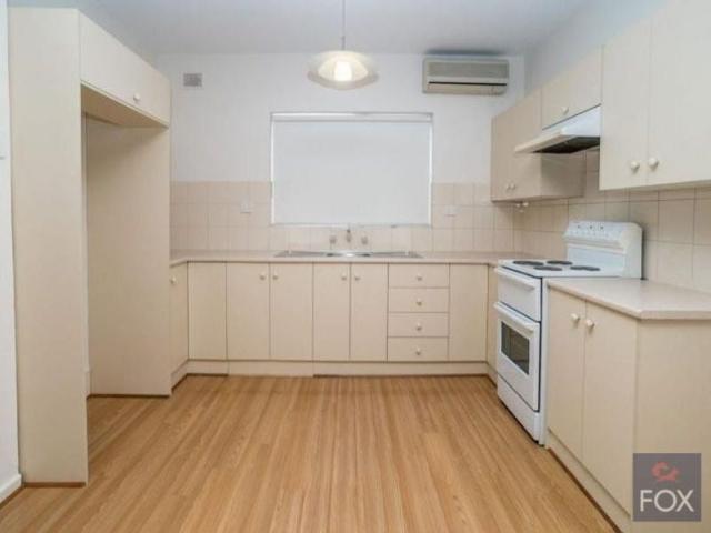One bedroom unit in a great location!