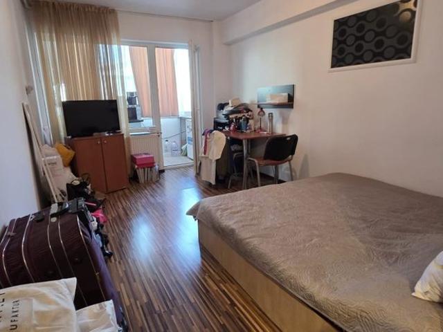 One bedroom apartment for rent in Cluj Napoca, 5 minutes by feet to the University of Agricultural Sciences and Veterinary Medicine, consisting of kitchen, room and bathroom