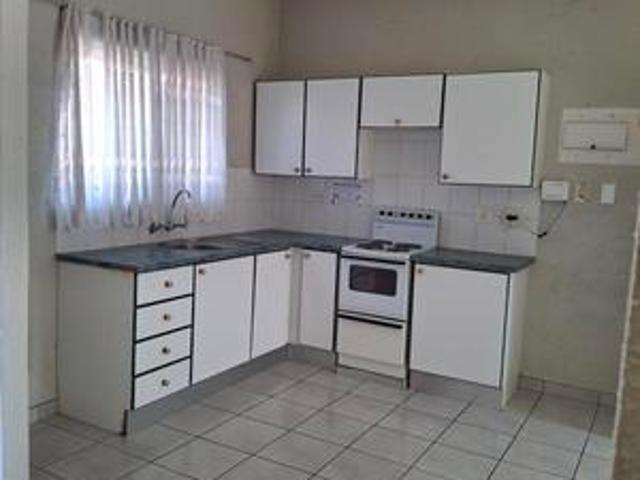 one bedroom apartment to let