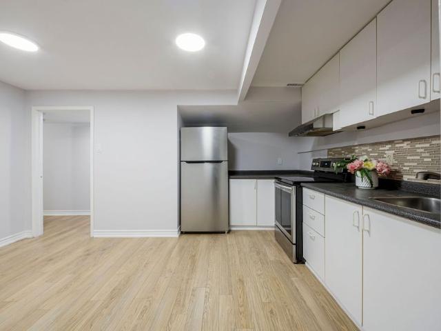 One bedroom basement apartment for Rent