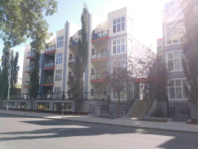 One bedroom Condo for rent in prime location in Oliver, Gates on 12th
